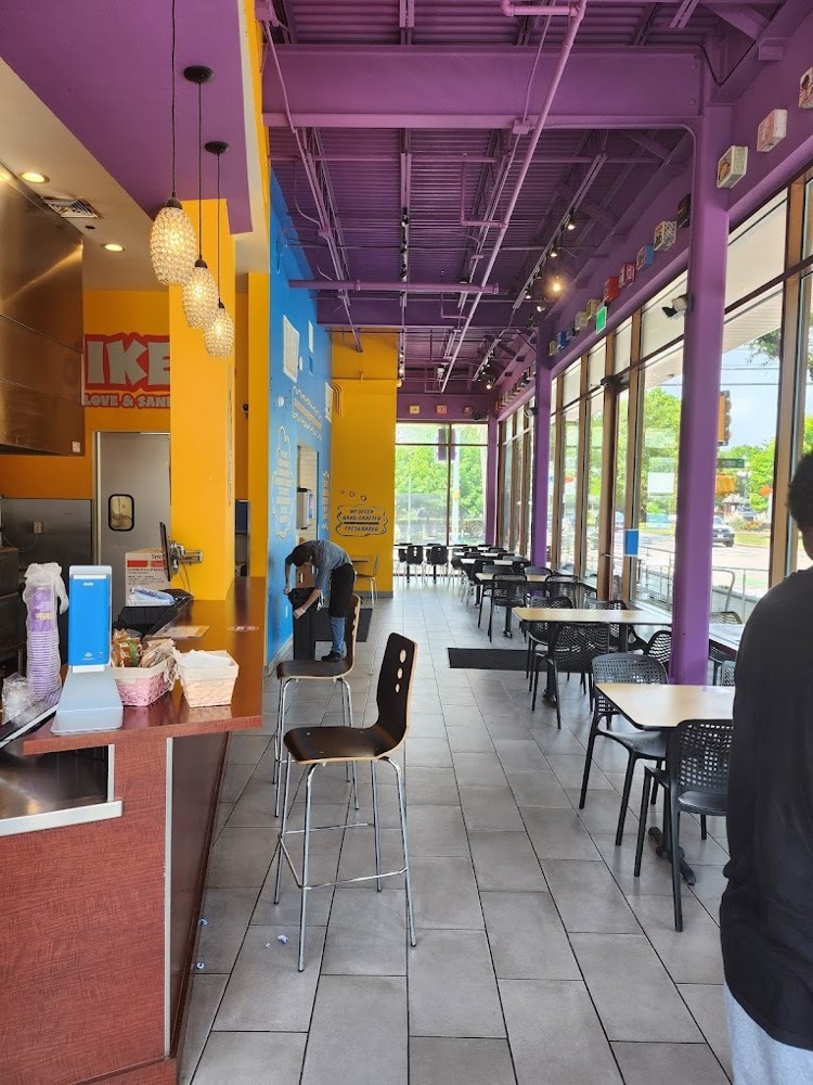 Ike's Houston photo 3