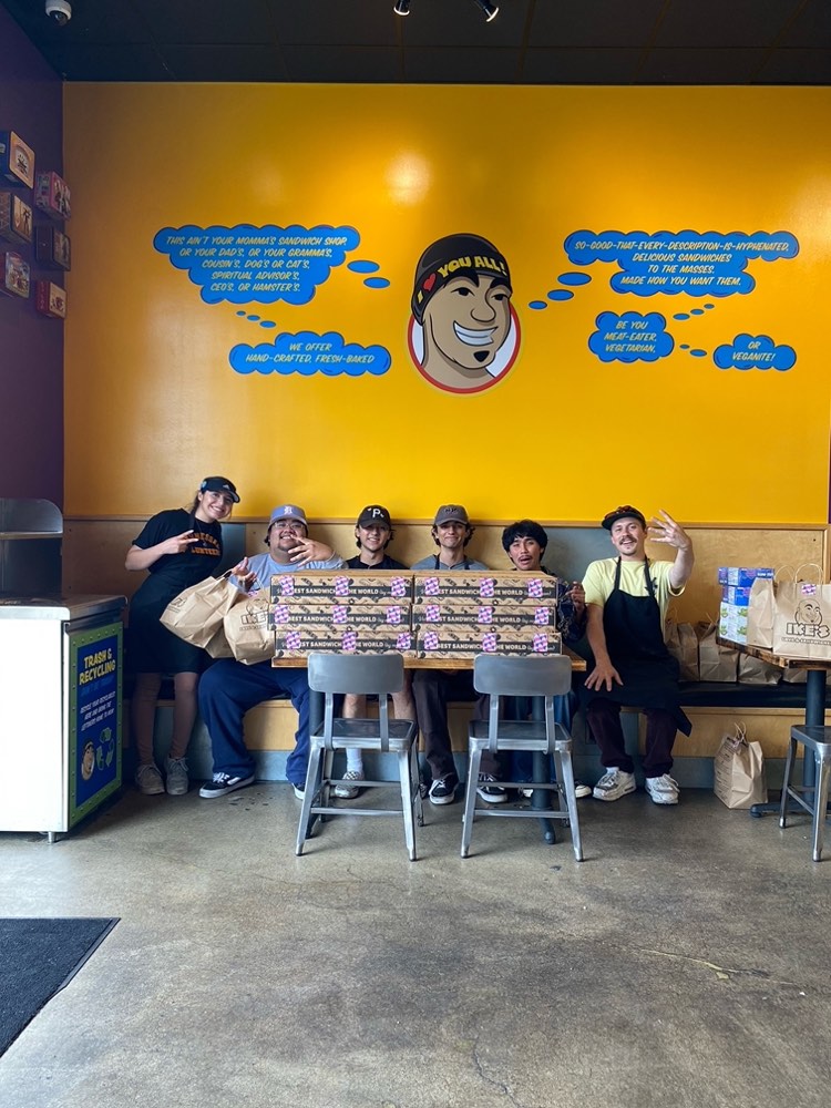 Ike's Sorrento Valley photo 4