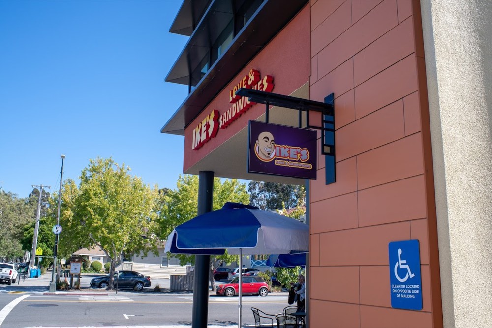 Ike's Burlingame photo 3
