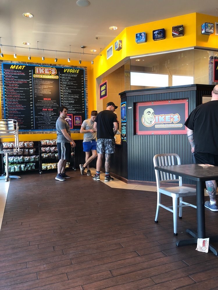 Ike's Newport Beach photo 1