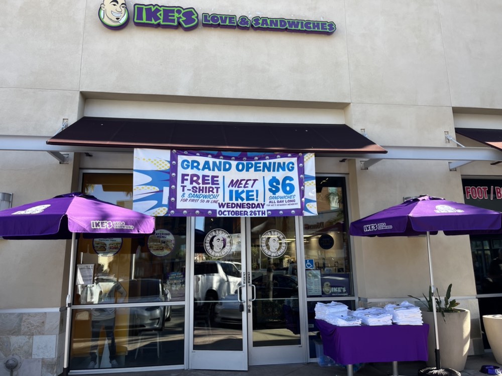 Ike's Lake Forest photo 4